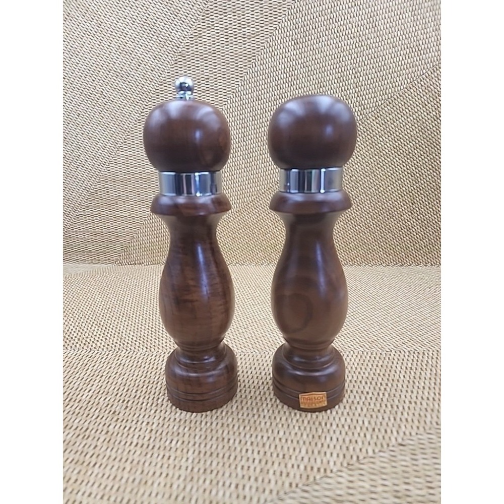 Solid Wood Salt Shaker & Pepper Grinder Mill‎ 8" Tall Set New Wood Grain Stained